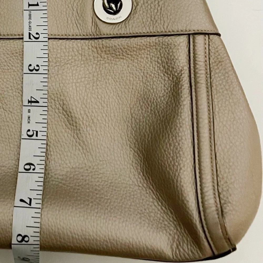 Coach Gold Metallic Brooke Chain Shoulder Bag Style F39019